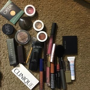 Makeup bundle